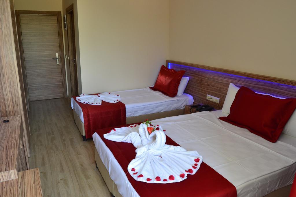 קוסדסי Belmare Hotel מראה חיצוני תמונה